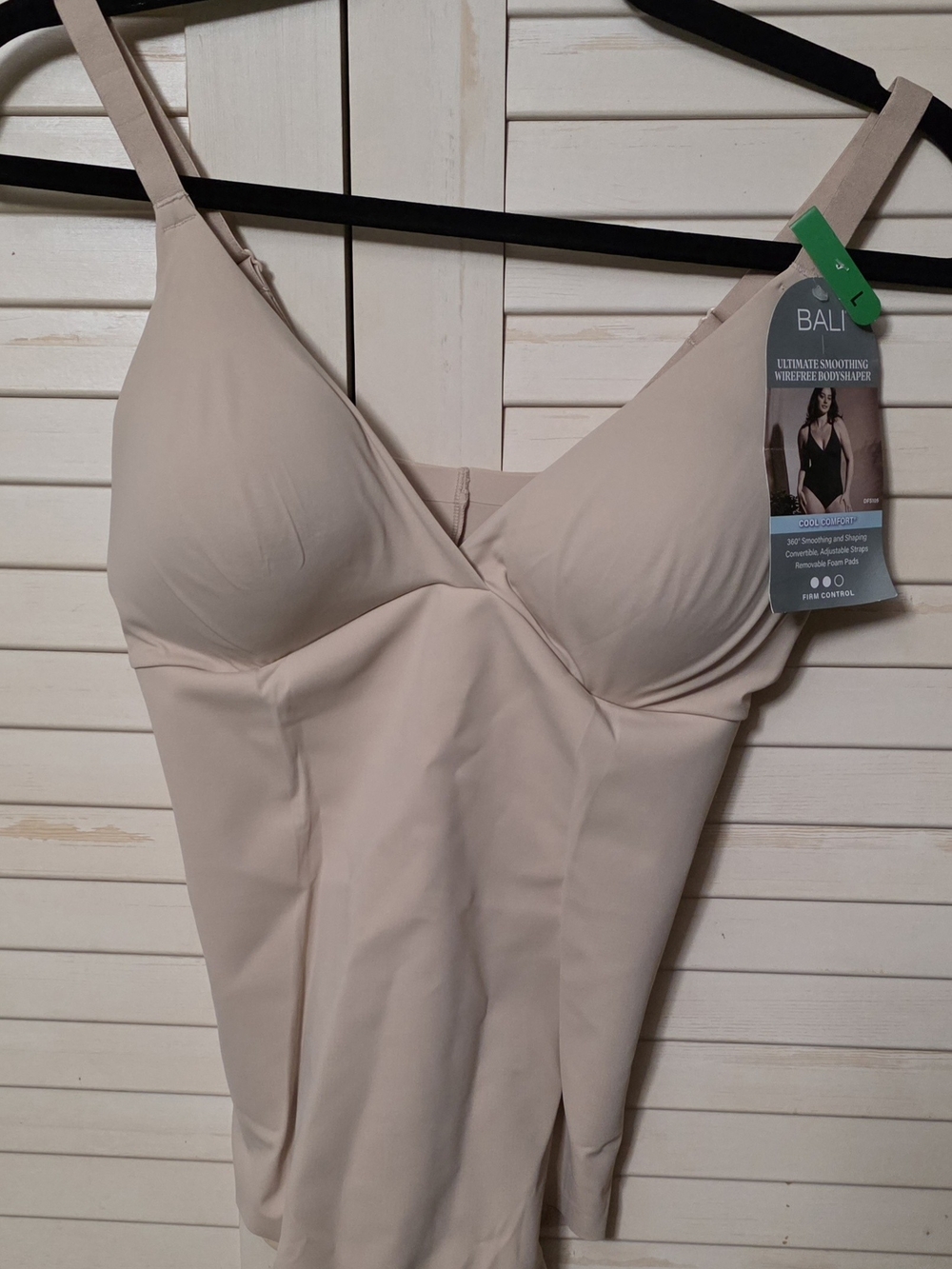 NWT Bali Ultimate Smoothing Wirefree Bodyshaper Bodysuit DFS105 Nude Large